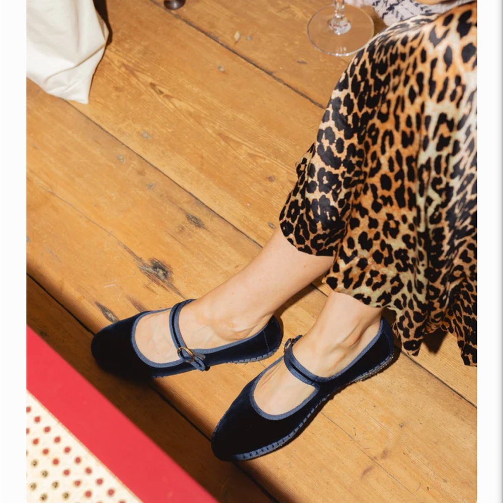 Flabelus blue Molly Mary Jane flats 37 6 Spain new